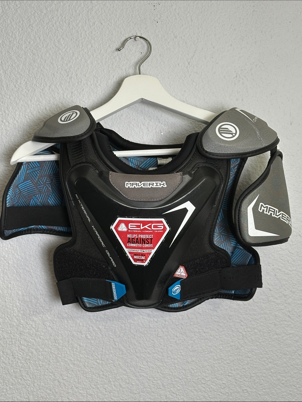 Maverik Charger EKG Lacrosse Shoulder Pad 2.0 Medium